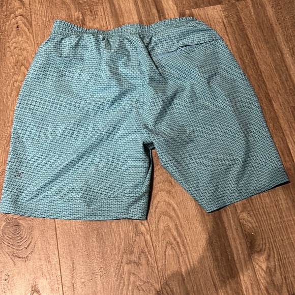 Lululemon Pool Short 7” - Picture 3 of 4